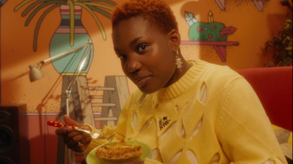 Arlo Parks : leçon de cuisine avec "Too Good"