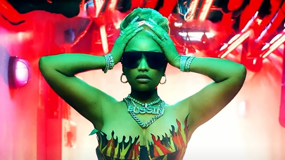 Nicki Minaj et Lil Baby enchaînent avec "Bussin"