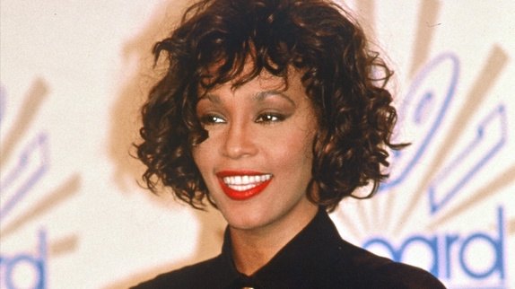 Whitney Houston : le biopic sortira le...