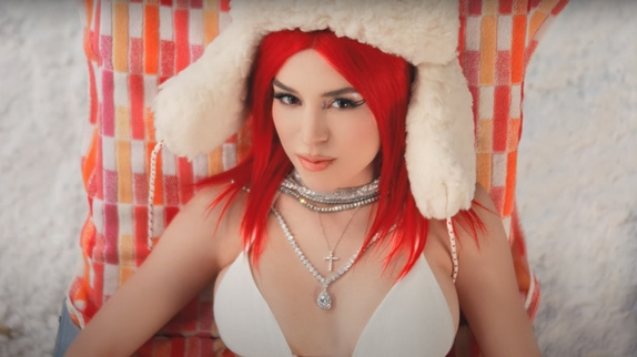 Ava Max revient avec "Maybe You're the Problem"