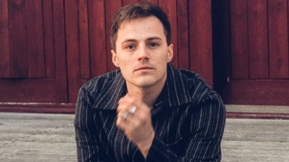 Tom Gregory : son single "Forget Somebody"