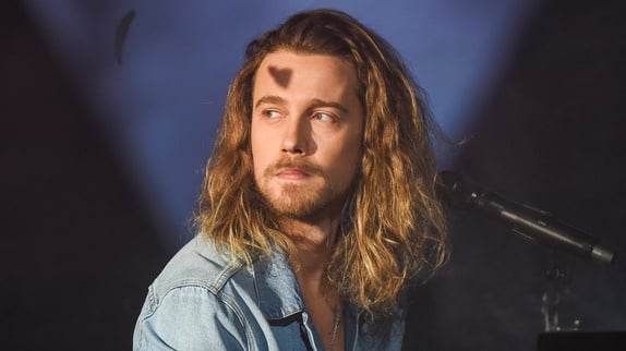 Julien Doré prêt à faire l'Eurovision ? Sa réponse