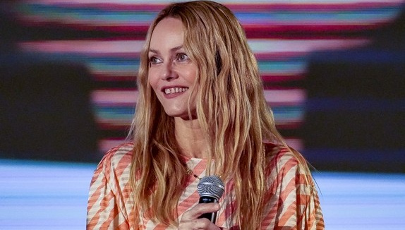 Vanessa Paradis de retour !