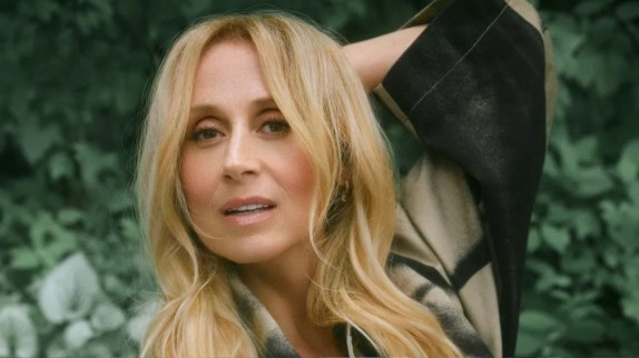 Lara Fabian est "Hypersensible"