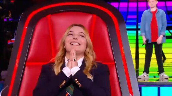 The Voice Kids : Santa ne se retourne pas sur sa chanson