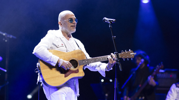 Pascal Obispo arrête momentanément la scène
