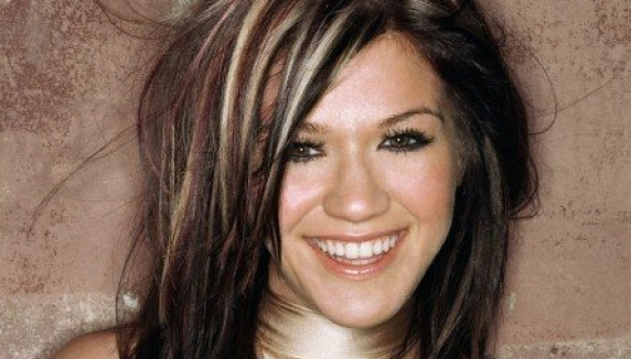Kelly Clarkson : "Stronger" son nouvel album