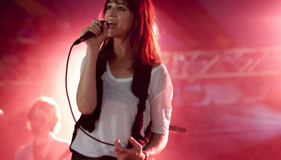 Charlotte Gainsbourg : un nouveau single demain