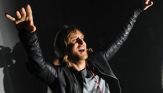David Guetta à Paris-Bercy le 7 avril 2012