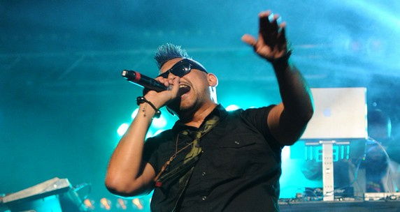 Lucenzo feat. Sean Paul : écoutez "Wine It Up"
