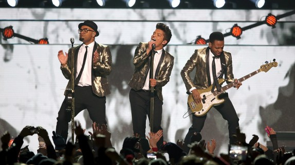 Bruno Mars a enflammé le Super Bowl