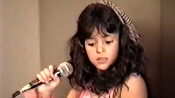 Shakira : une vidéo d'elle à 12 ans fait le buzz