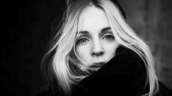 Agnes Obel remixée par David Lynch