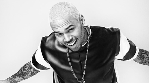 "Five More Hours" : Chris Brown remixe Deorro