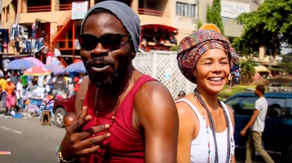 Féfé et Ayo réunis en Afrique pour "Naija"