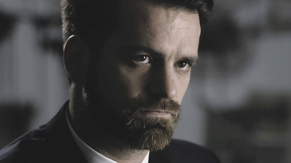 Corson revient avec "Je respire comme tu mens"