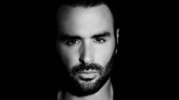 Jooz, le frère de Jenifer, présente son single