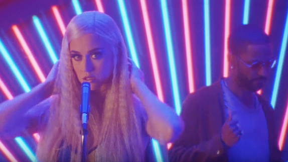 Calvin Harris : un 2ème clip pour "Feels"