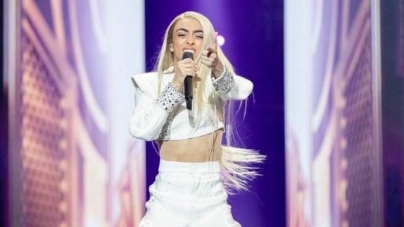 Bilal Hassani passe de la 14ème à la 16ème place