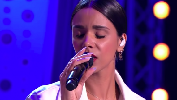 Shy'm en live dans "ONPC" avec "Agapé"