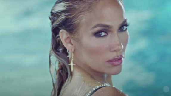 Jennifer Lopez de retour avec un clip caliente