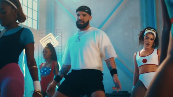 Drake : le clip délirant "Way 2 Sexy"