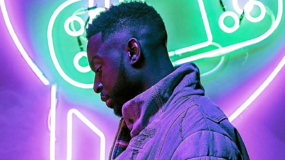 Dadju : 500.000 ventes !