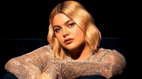 Louane : une tournée des Zénith pour ses 10 ans