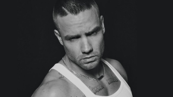 Liam Payne de retour avec le single "Teardrops"