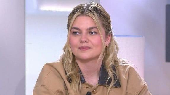 Louane favorite de l'Eurovision ? Elle réagit !