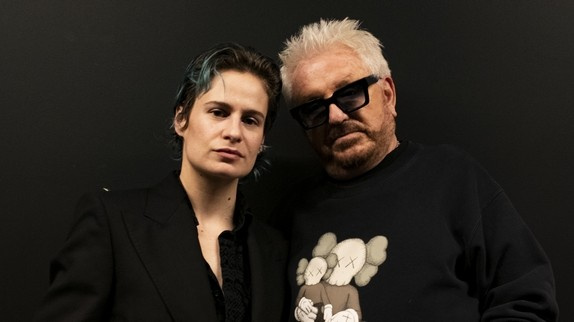 Christine and the Queens et Cerrone dévoilent "Catching Feelings"