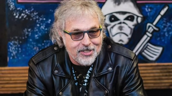 Iron Maiden en deuil : le premier chanteur est mort