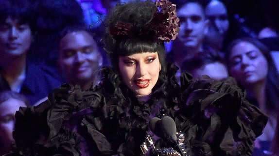 Lady Gaga : 100.000 ventes !