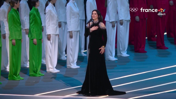 JO d'hiver 2026 : Laura Pausini chante l'hymne italien