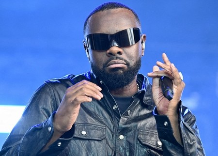 Gims chante pour sa "Monica"