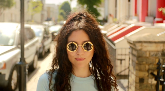 Eliza Doolittle : le clip de "Big When I Was Little"
