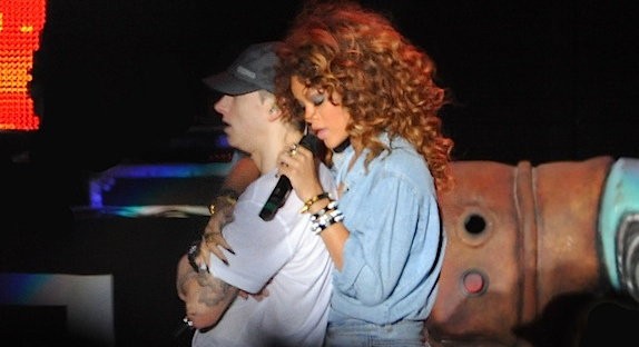 Top Singles : Eminem & Rihanna directement n°1