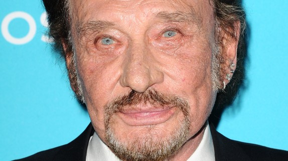 Johnny Hallyday critique encore Les Enfoirés