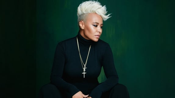 Emeli Sandé se relève sur son nouvel album