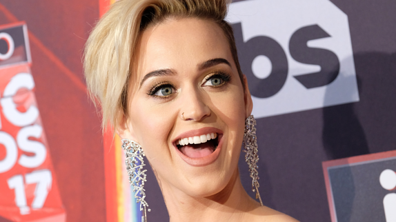 Katy Perry tease deux nouvelles chansons !