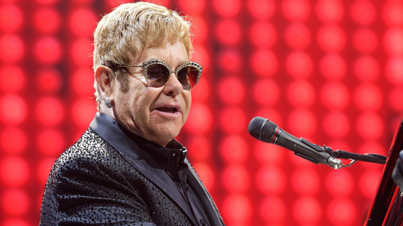 Elton John visé par un attentat