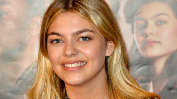 Louane jouera dans "Les Affamés"