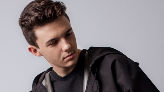 Petit Biscuit : "J'adore ce que Drake dégage"