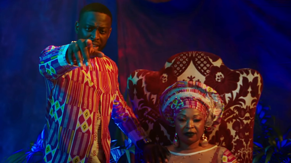 Dadju dévoile le clip "Lionne"
