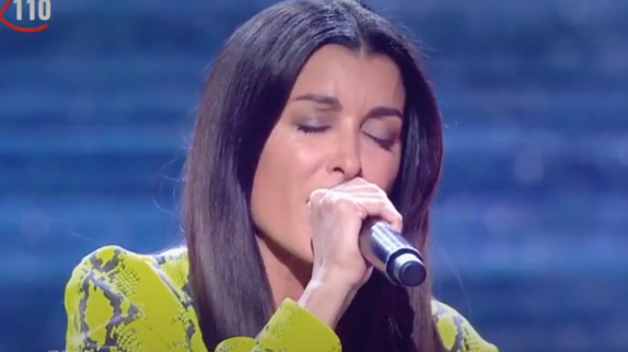 Jenifer reprend "Le monde est stone"