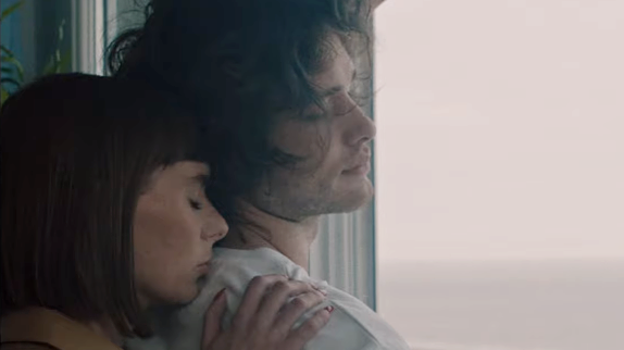 Marie-Flore étincelle avec "Tout ou rien"