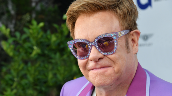 Incendies en Australie : Elton John se mobilise