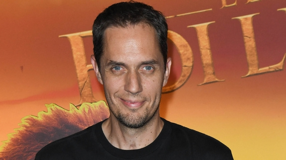 Grand Corps Malade chante pour les soignants
