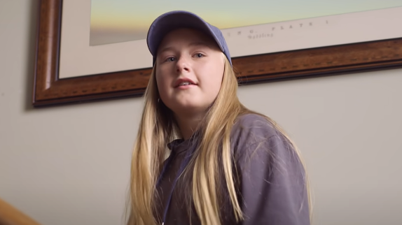 Tones and I : un clip touchant pour "Bad Child"
