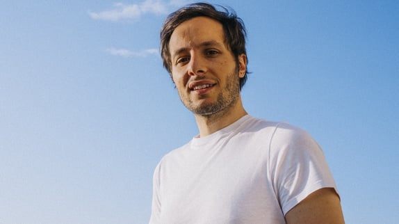 Vianney : écoutez sa chanson pour "DNA"